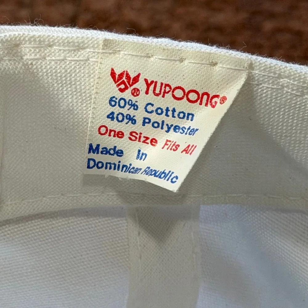 Vintage Yupoong Snapback Hat White Johnson Eye Institute Rope Trucker Cap Mens